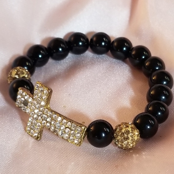 Crystal cross and bead bracelet - Picture 2 of 2